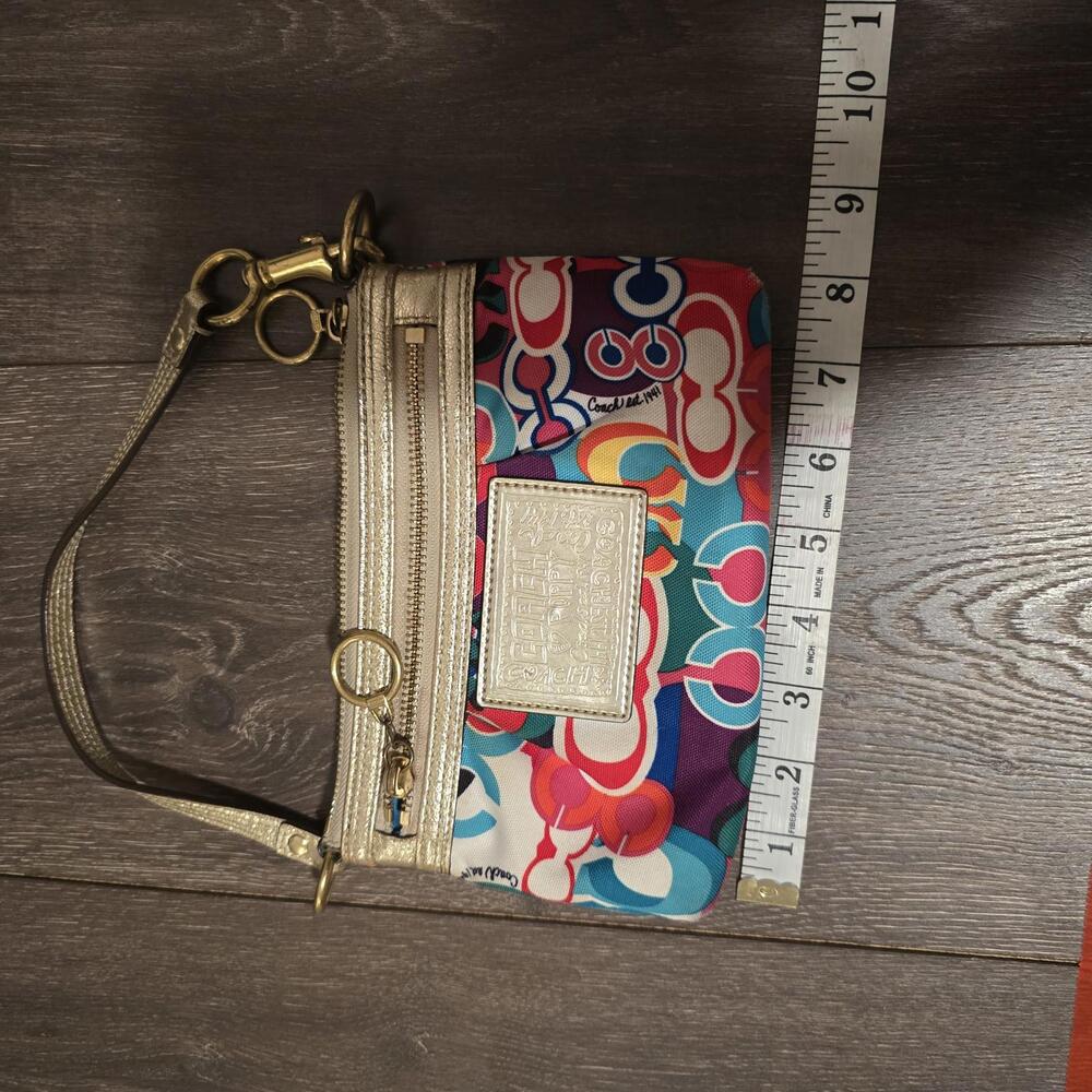 *SOLD*Coach Poppy Multicolor Wristlet Clutch - Picture 8 of 9